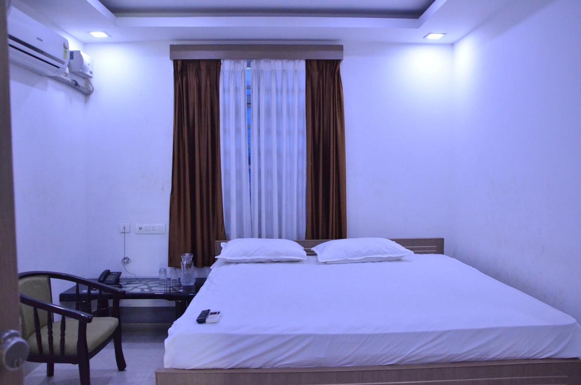 Golden Grand By Xury Hotels Tiruchchendūr 외부 사진